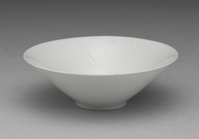 图片[2]-Flared bowl with paired dragons decoration in sweet-white glaze, Ming dynasty, Yongle reign (1403-1424)-China Archive